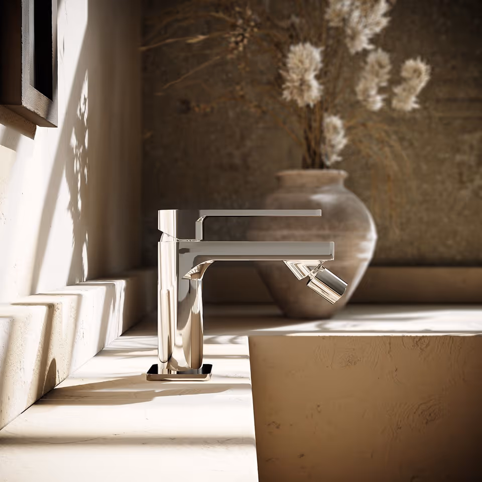 First-class 3D rendering of a stylish faucet, showcasing photorealistic visualization and digital product rendering in a lifestyle setting.